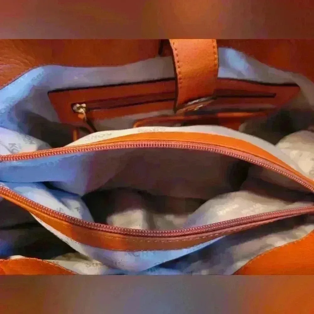 Michael Kors Hamilton Large bag - Picture 9 of 12